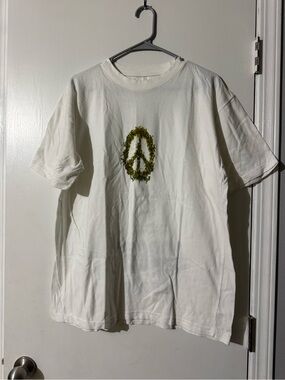 Travis Scott  Live in Concert with Green Peace Sign XL